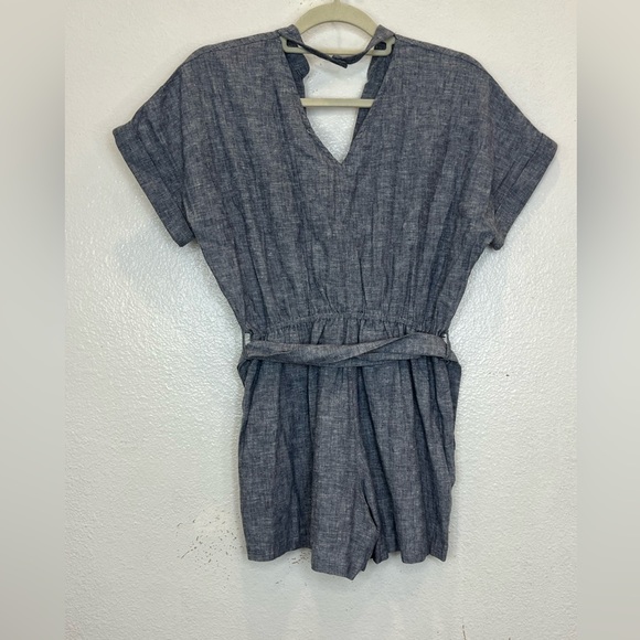 NWT HEARTLOOM Chambray Mikella Linen Romper Size XS - Picture 2 of 6